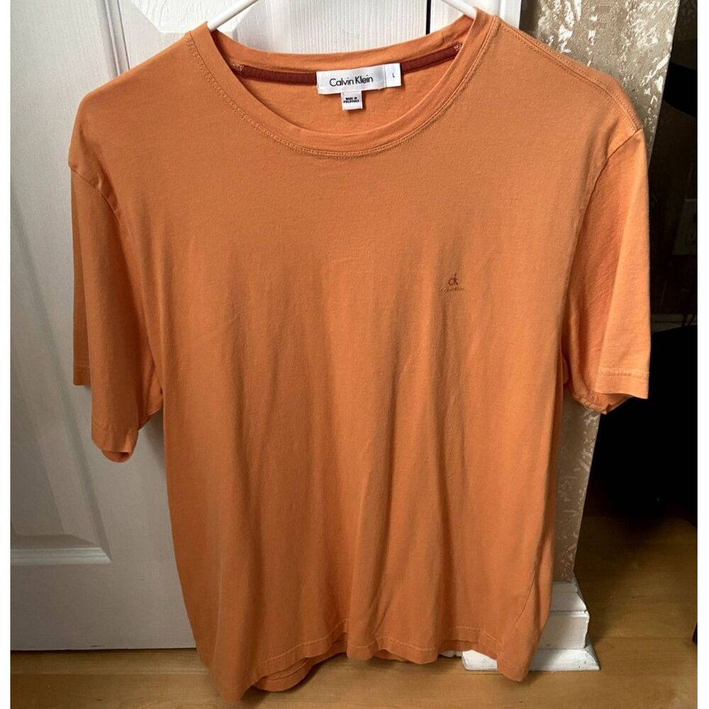 Calvin Klein Mens Large Short Sleeve Crewneck T-Shirt Embroidered Logo Orange